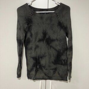 American Eagle Fitted Sweater